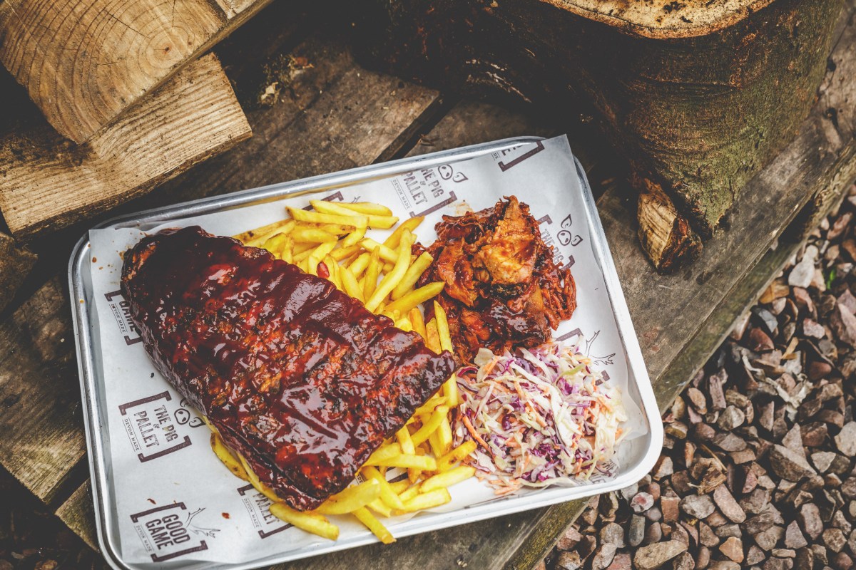 Piglet Ribs Pig & Pallet ribs with cider and maple glaze – GO WILD COMMUNICATIONS